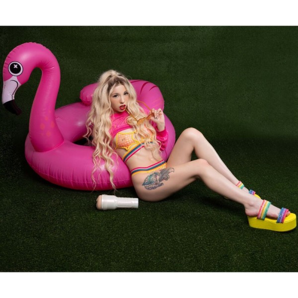 MASTURBATEUR KENZIE REEVES VAGIN FLESHLIGHT GIRLS