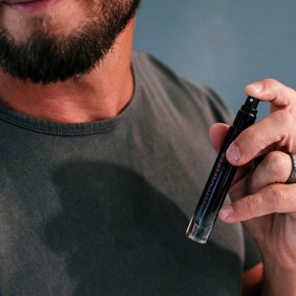 OLHO DE AMOR - LGBTQ MATCHMAKER BLACK DIAMOND PERFUME FEROMONAS PARA ELE 10 ML OLHO DE AMOR