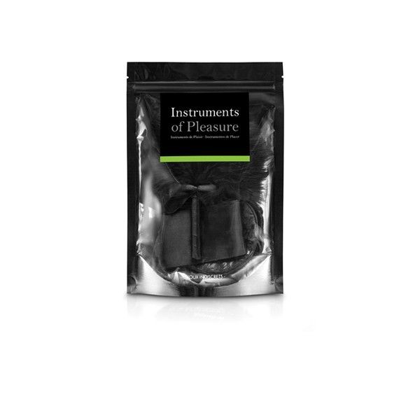 Kit plaisir sensoriel avec plume, menottes et masque — BIJOUX INDISCRETS