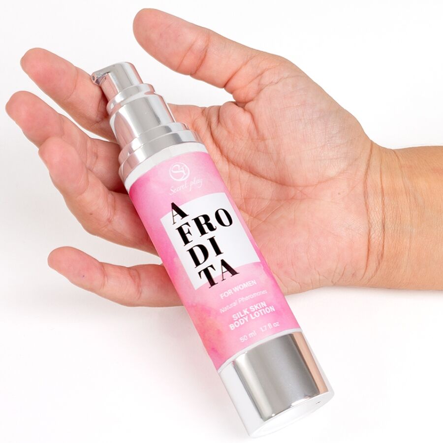 Lotion corporelle soyeuse à l'attractif naturel — SECRETPLAY COSMETIC