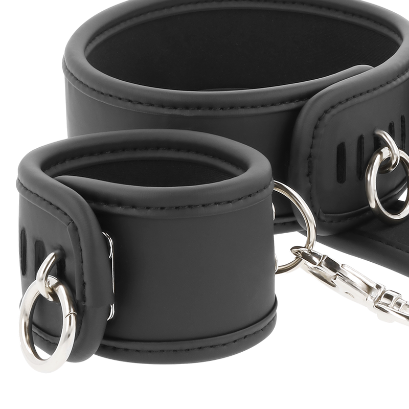 Set collare e manette in pelle vegana con fodera in neoprene — FETISH SUBMISSIVE BONDAGE