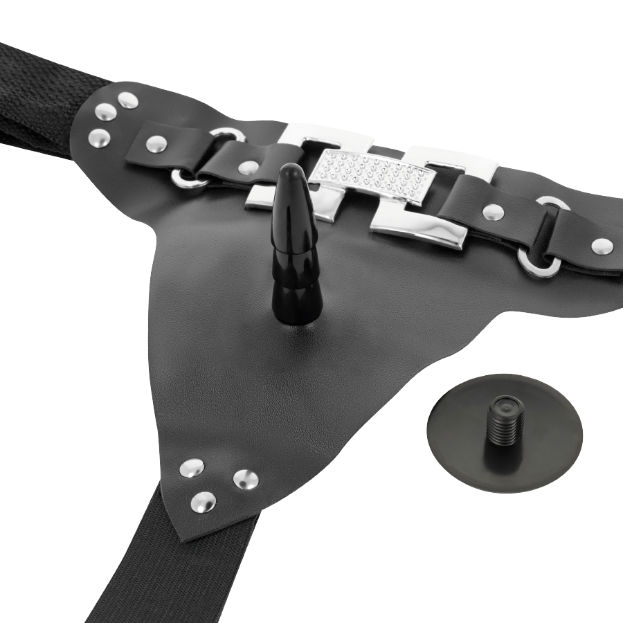 Harnais avec vibromasseur réaliste 16.5 cm — HARNESS ATTRACTION
