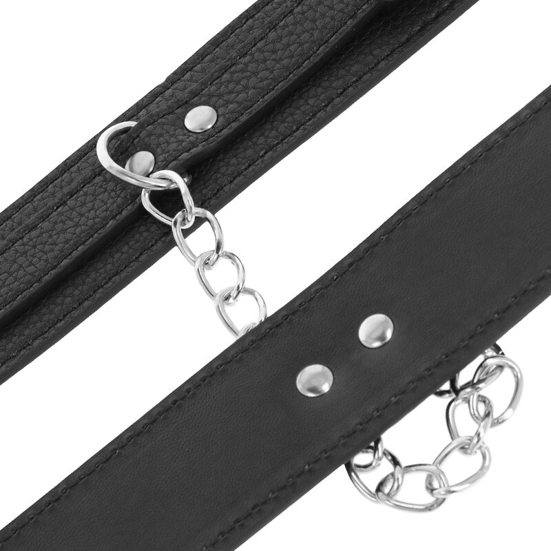 Menottes en cuir texturé ajustables — DARKNESS BONDAGE