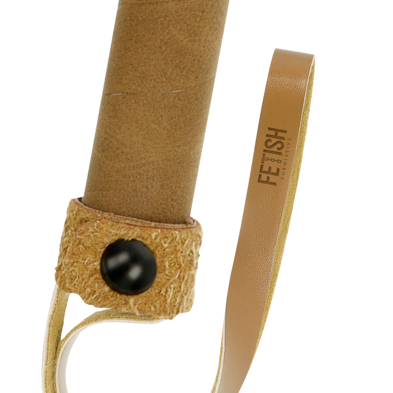Fouet en cuir vegan pour jeux BDSM — FETISH SUBMISSIVE ORIGIN