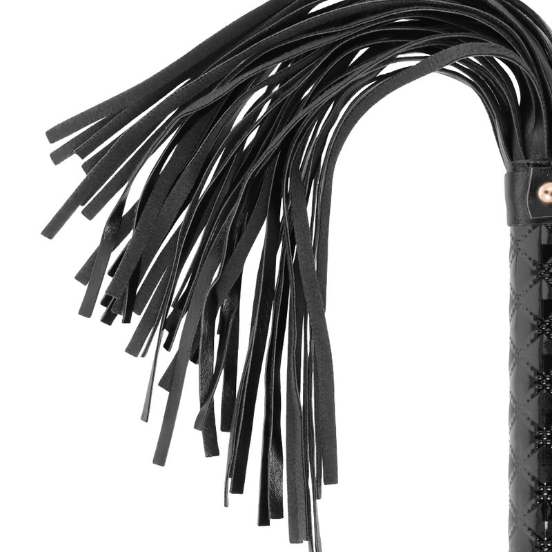 Fouet fétichiste en cuir vegan noir — BEGME BLACK EDITION