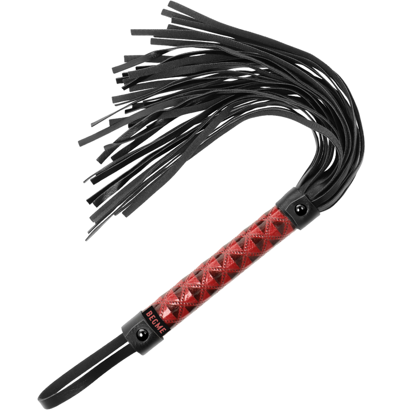 Flogger en cuir végan édition rouge — BEGME RED EDITION