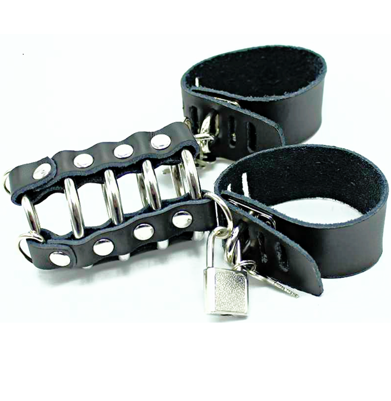 Cage pénis avec anneaux métalliques et sangle en cuir — OHMAMA FETISH