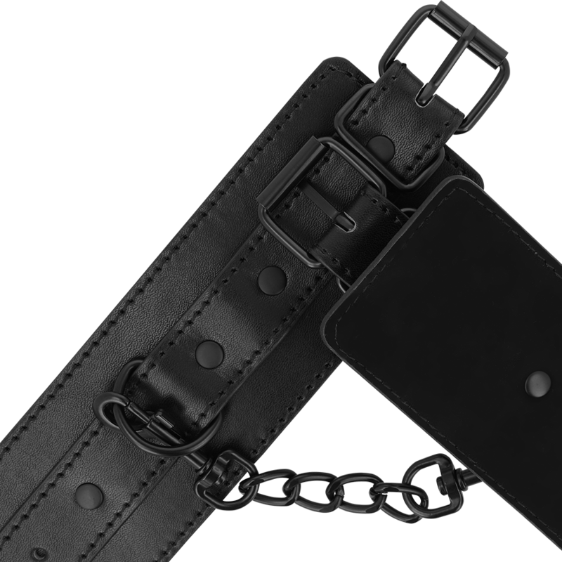 Menottes en cuir végétalien réglables — INTENSE FETISH