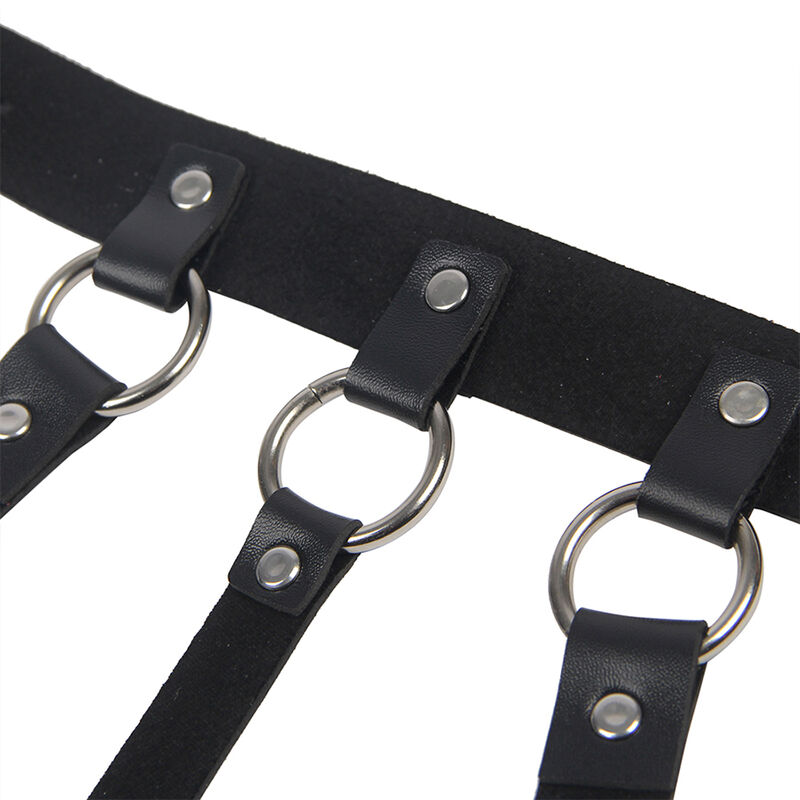 Harnais poitrine en cuir noir à chaînes et anneaux — SUBBLIME FETISH