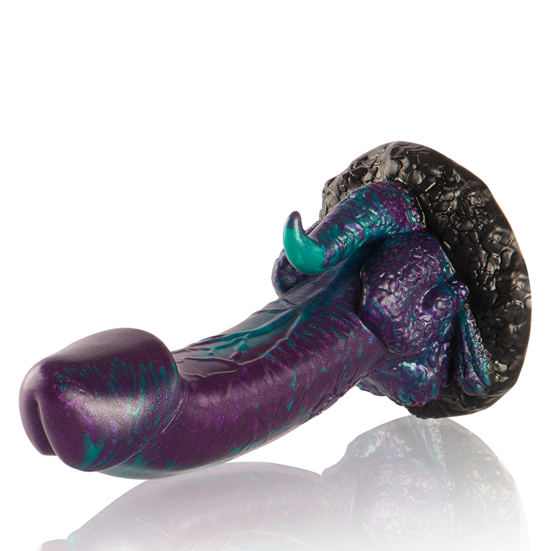 Gode double plaisir aux écailles de basilic — EPIC
