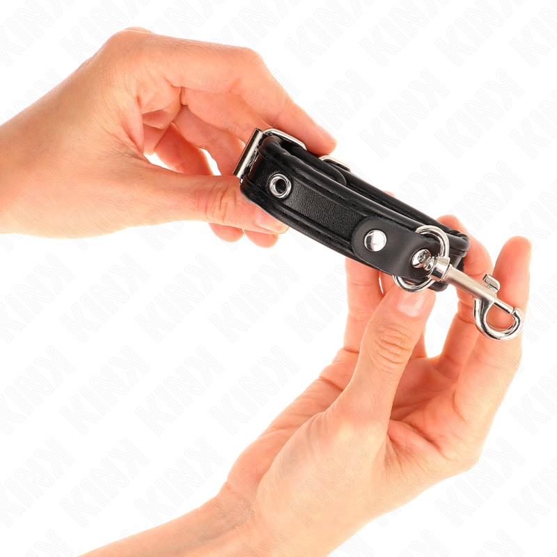 Bracelet de poignet réglable noir clouté — KINK WRIST RESTRAINT