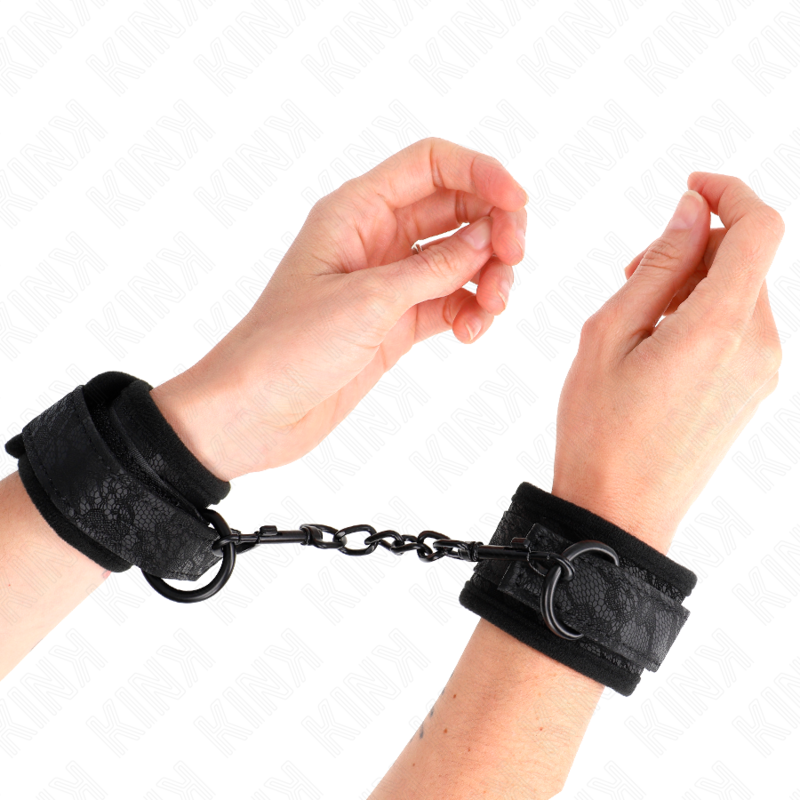 Poignets de contrainte en néoprène et dentelle noire — KINK WRIST RESTRAINT