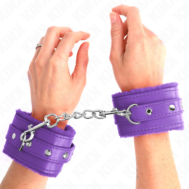 Appui-poignets doubles en fourrure premium violette avec ceinture ajustable — KINK WRIST RESTRAINT