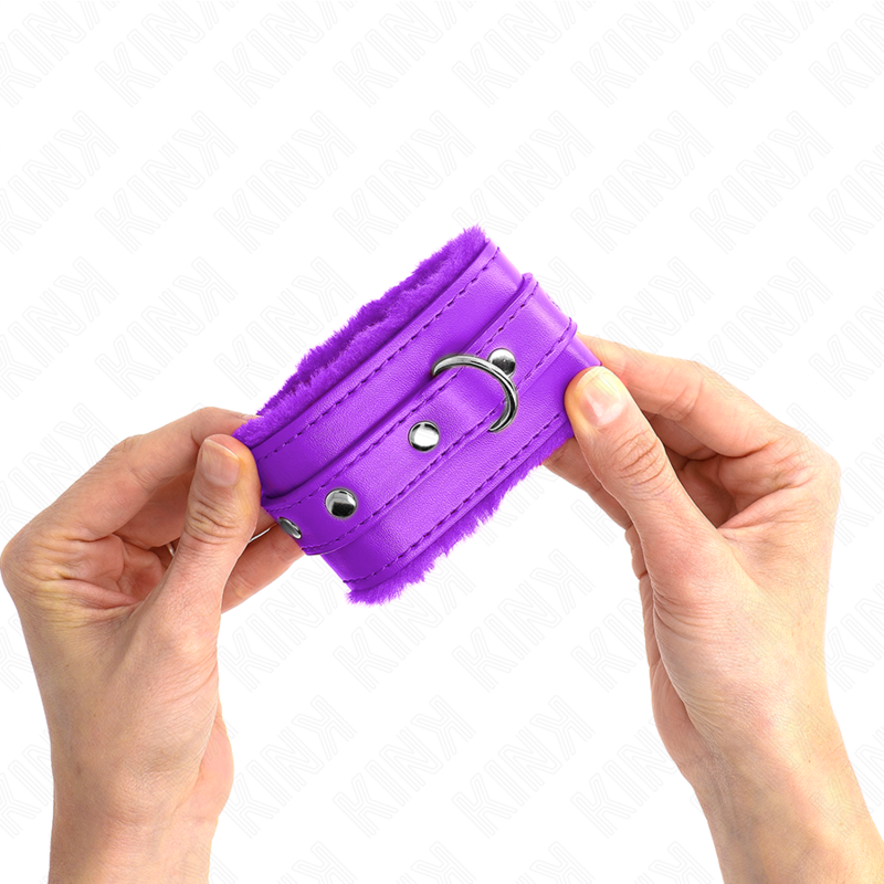 Appui-poignets doubles en fourrure premium violette avec ceinture ajustable — KINK WRIST RESTRAINT