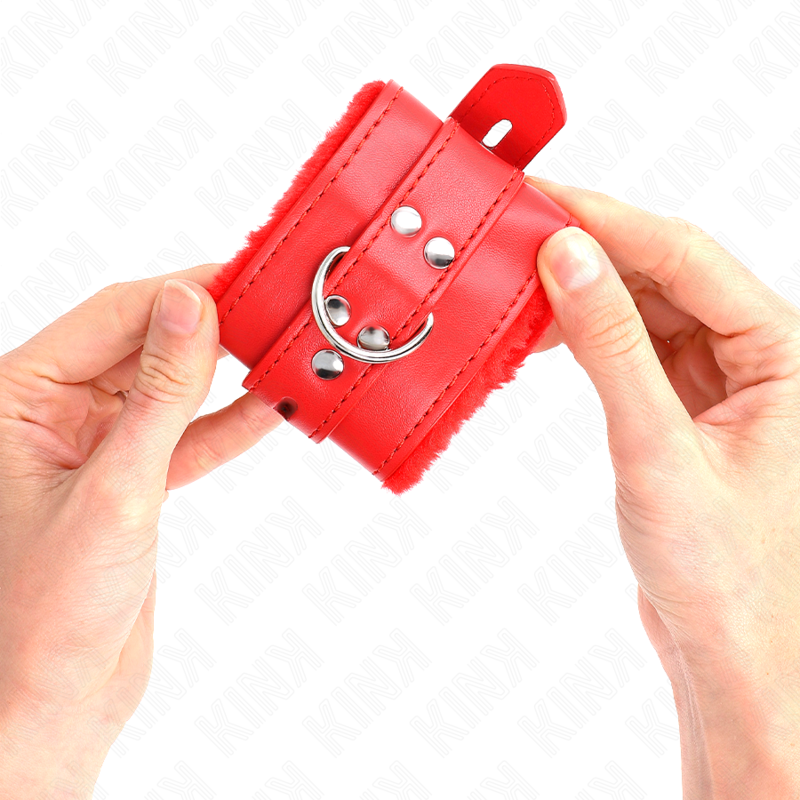 Apoio de punhos forrados de pele vermelha com furos quadrados e cinta ajustável — KINK WRIST RESTRAINT