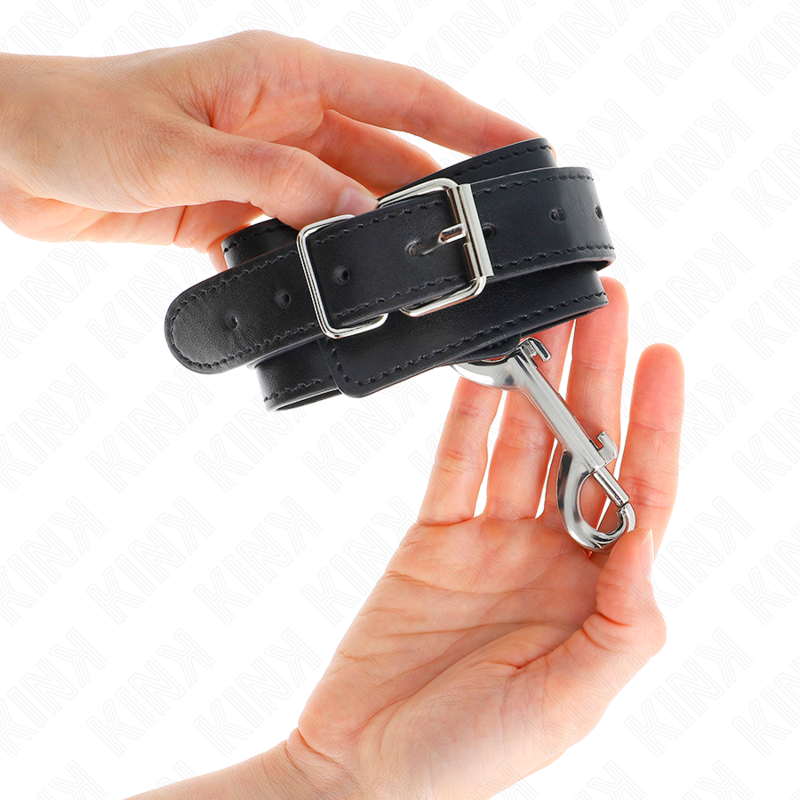Entrave poignet ajustable à boucle et rivets noirs — KINK WRIST RESTRAINT