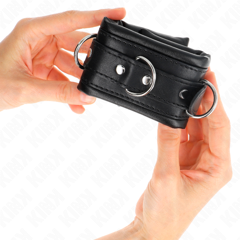 Appui-poignets réglables doublés fourrure noire — KINK WRIST RESTRAINT
