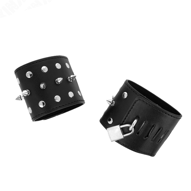 Poignets punk à pointes — KINK WRIST RESTRAINT