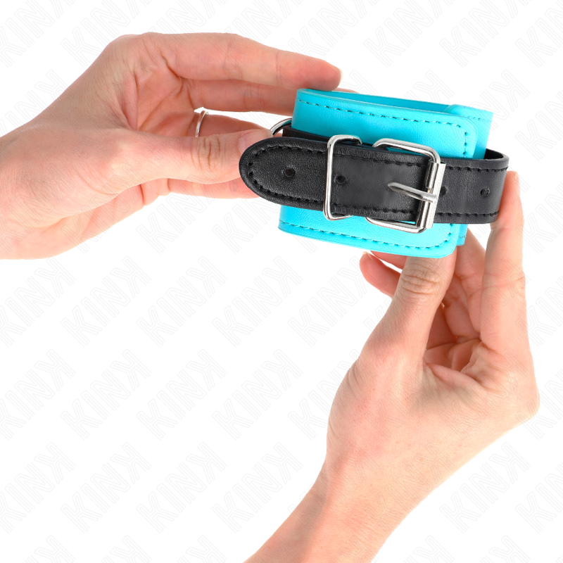 Entraves de poignet en fourrure bleue ajustables — KINK WRIST RESTRAINT