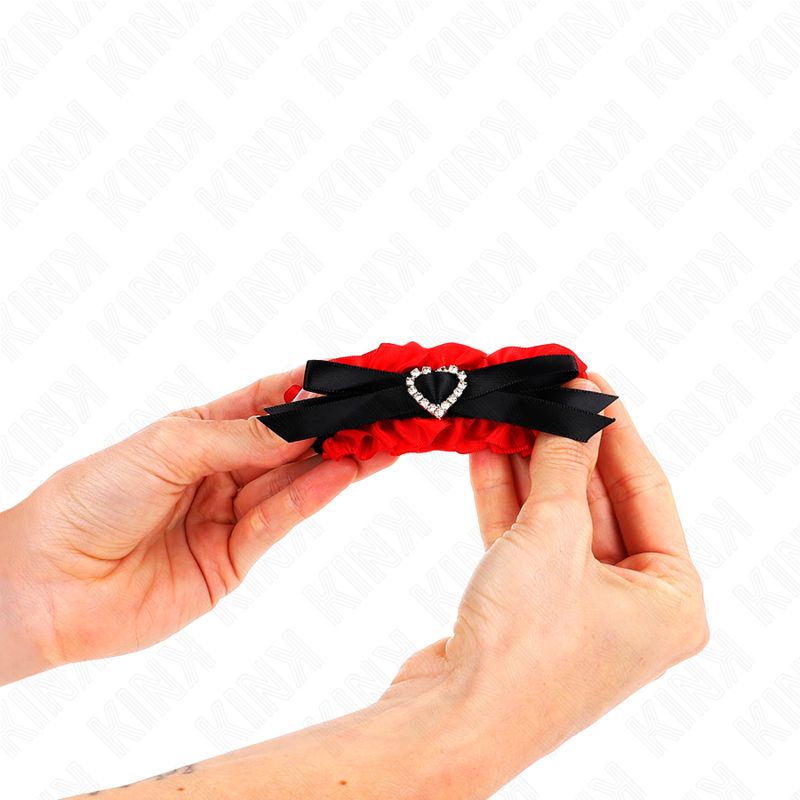 Frenelli per polsi regolabili in pizzo rosso con cuore — KINK WRIST RESTRAINT