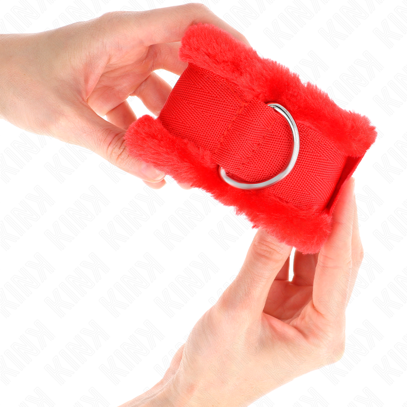 Appui-poignets ajustables doublés de fourrure rouge — KINK WRIST RESTRAINT