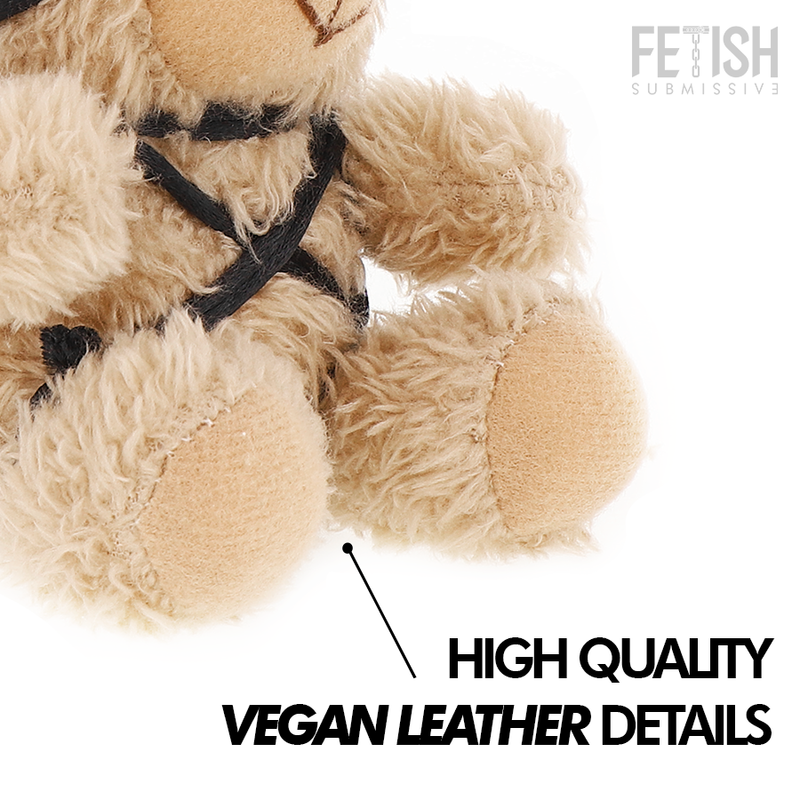 Ourson Winnie en tenue BDSM — FETISH SUBMISSIVE REBEL TOYS