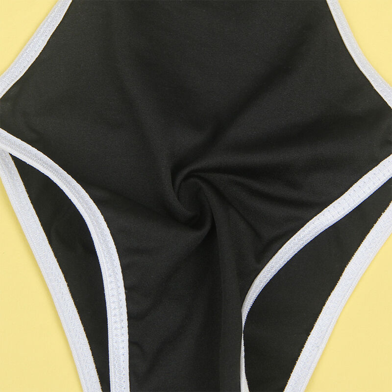Costume de femme séduisant noir et blanc — SUBBLIME COSTUMES