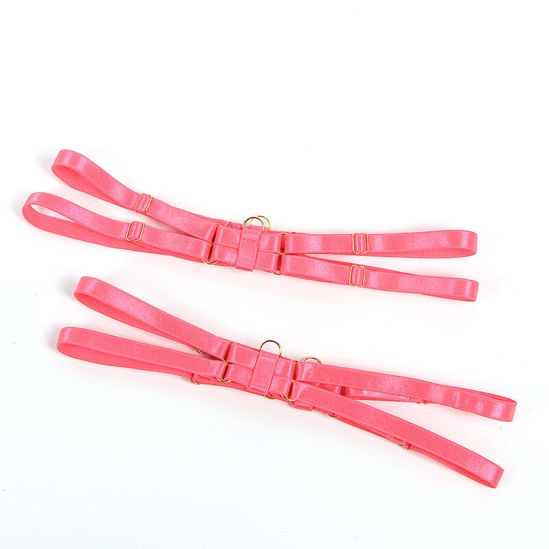 Ensemble lingerie rose à découpes et collier — SUBBLIME SETS