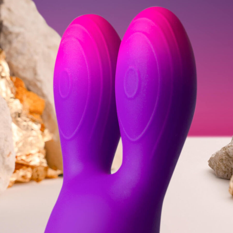 Vibromasseur rabbit flexible à oreilles vibrant — ROCKS-OFF