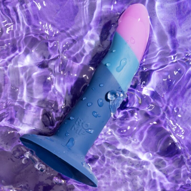 Godemichet incurvé en silicone avec ventouse — ROMP