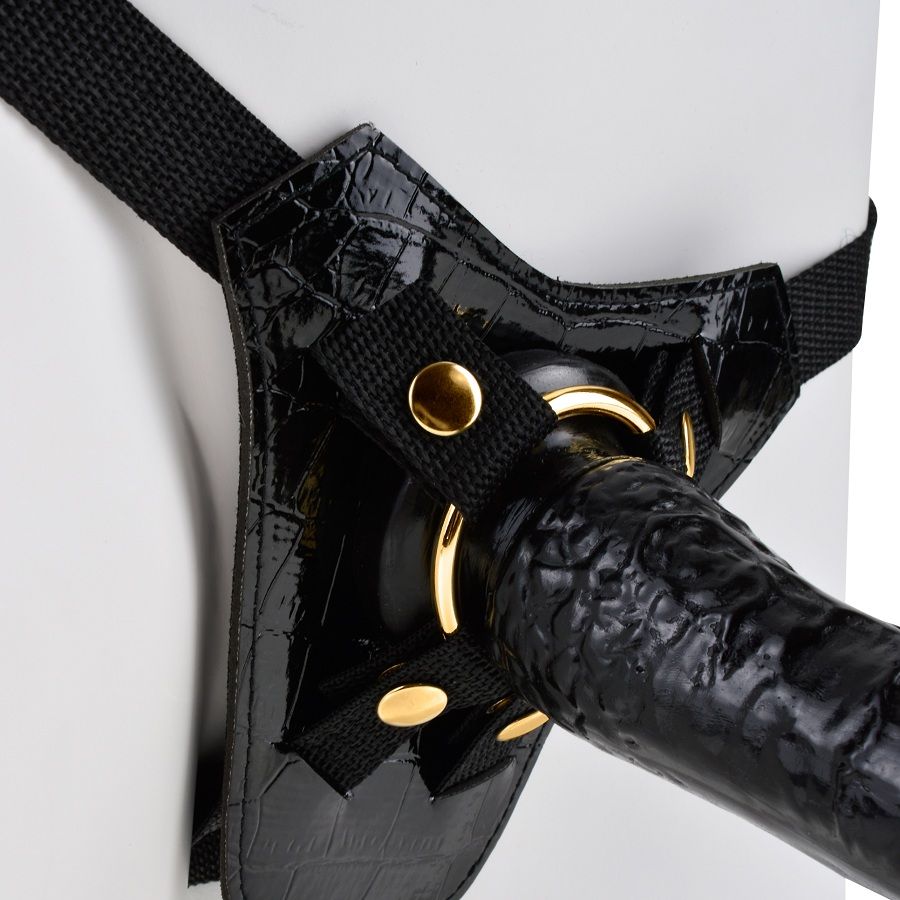 Harnais ceinture ajustable avec gode réaliste — FETISH FANTASY GOLD